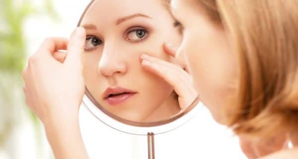 important food mistakes that hurt your skin
