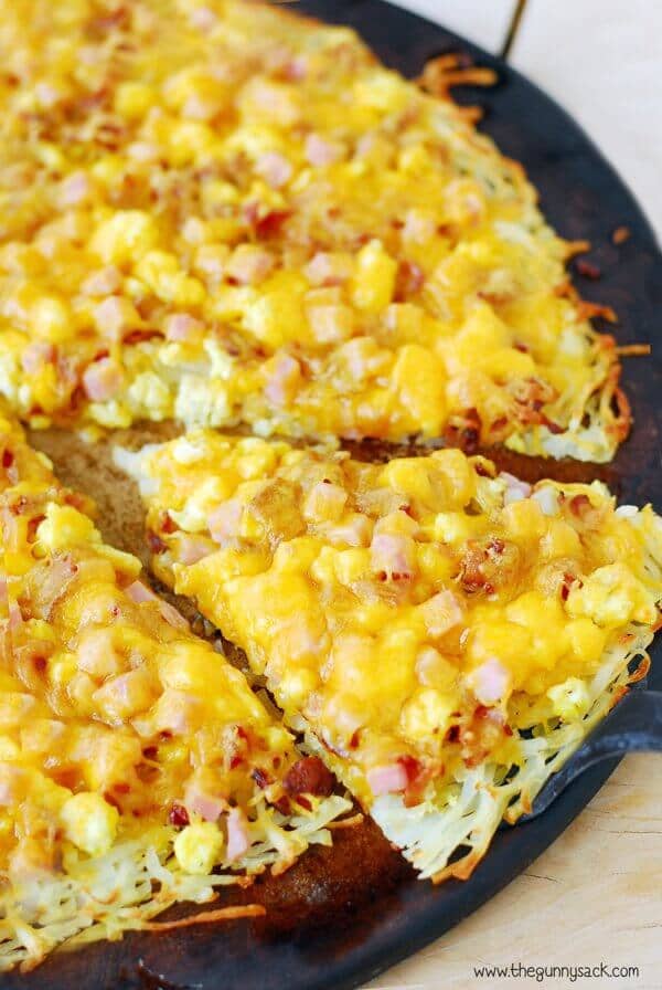 Breakfast Pizza with a Hash Brown Crust