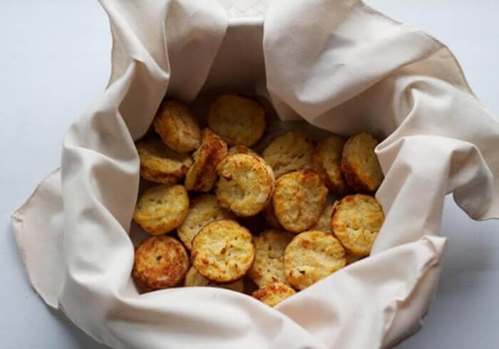 Cheesy Cauliflower Biscuits