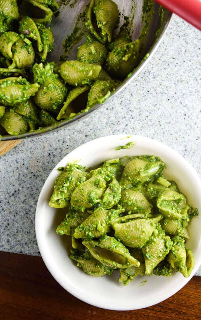 Easy Spinach Pesto Pasta