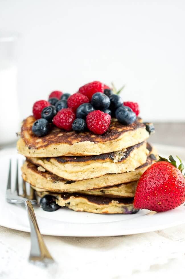 Easy Paleo Banana Pancakes