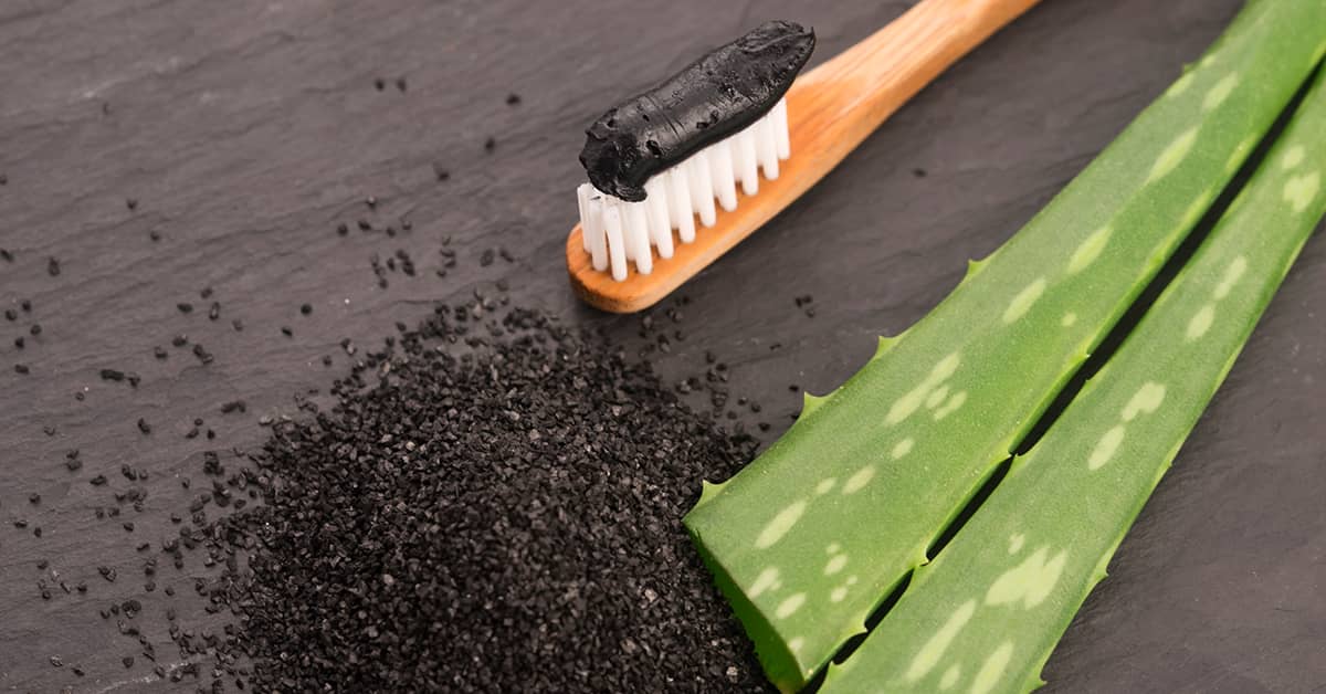 Best methods to whiten your teeth with charcoal